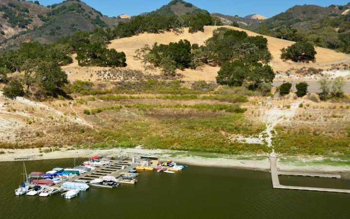 Lopez Lake water level at the boat marina
